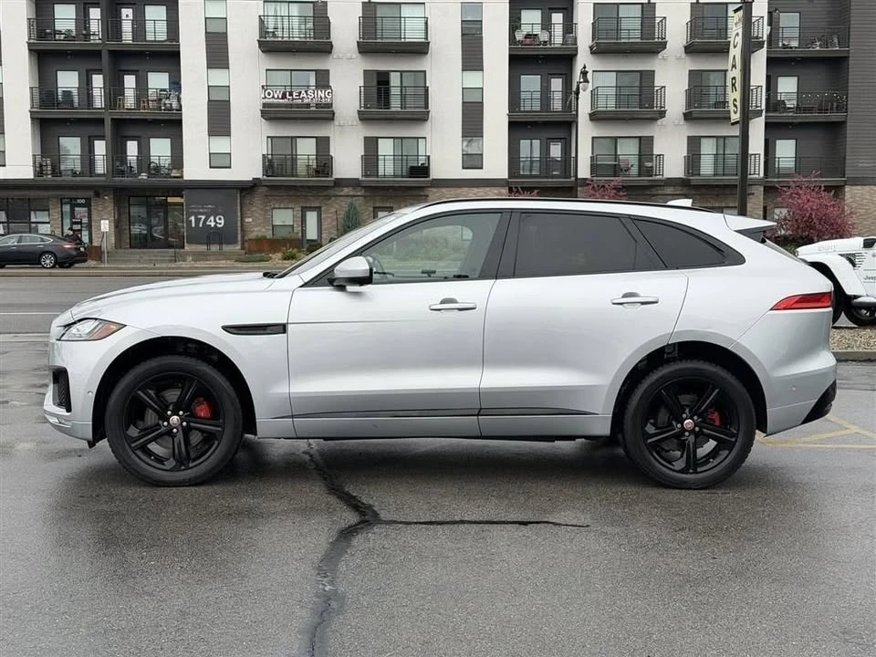 2017 Jaguar F-Pace - Image 4 of 20