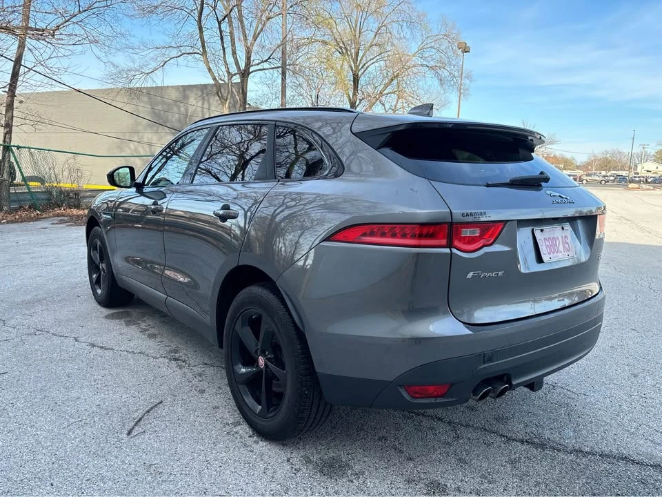 2017 Jaguar F-Pace - Image 6 of 12