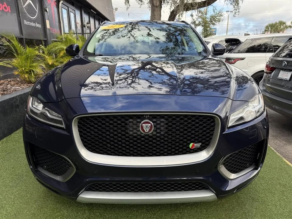 2017 Jaguar F-Pace - Image 2 of 20