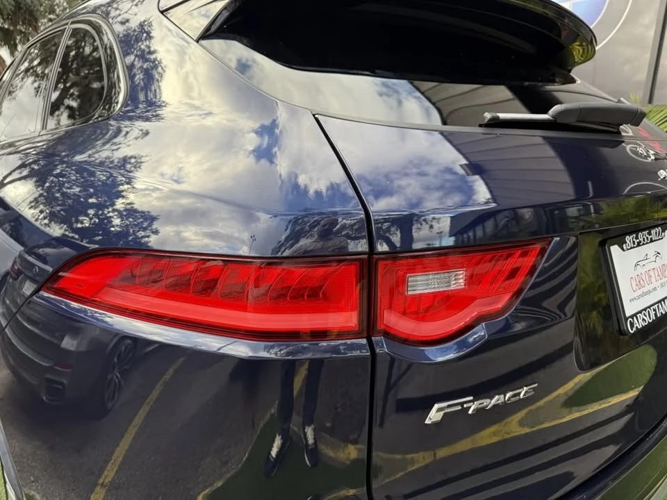2017 Jaguar F-Pace - Image 11 of 20