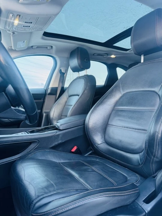 2017 Jaguar F-Pace - Image 15 of 20