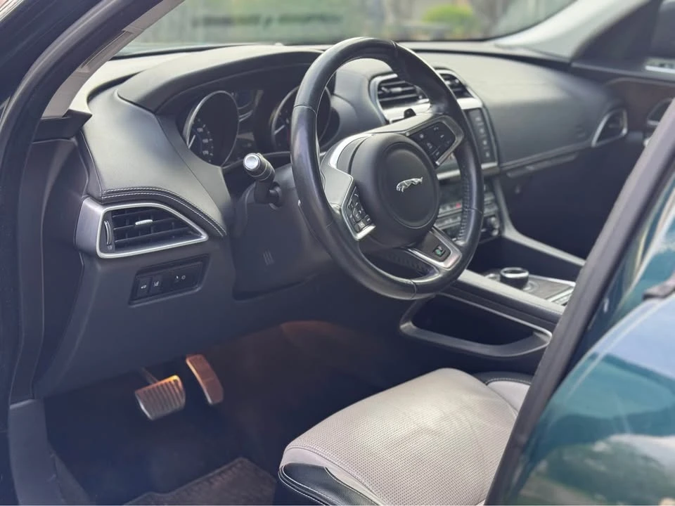 2017 Jaguar F-Pace - Image 12 of 20