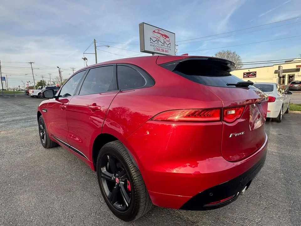 2017 Jaguar F-Pace - Image 13 of 14