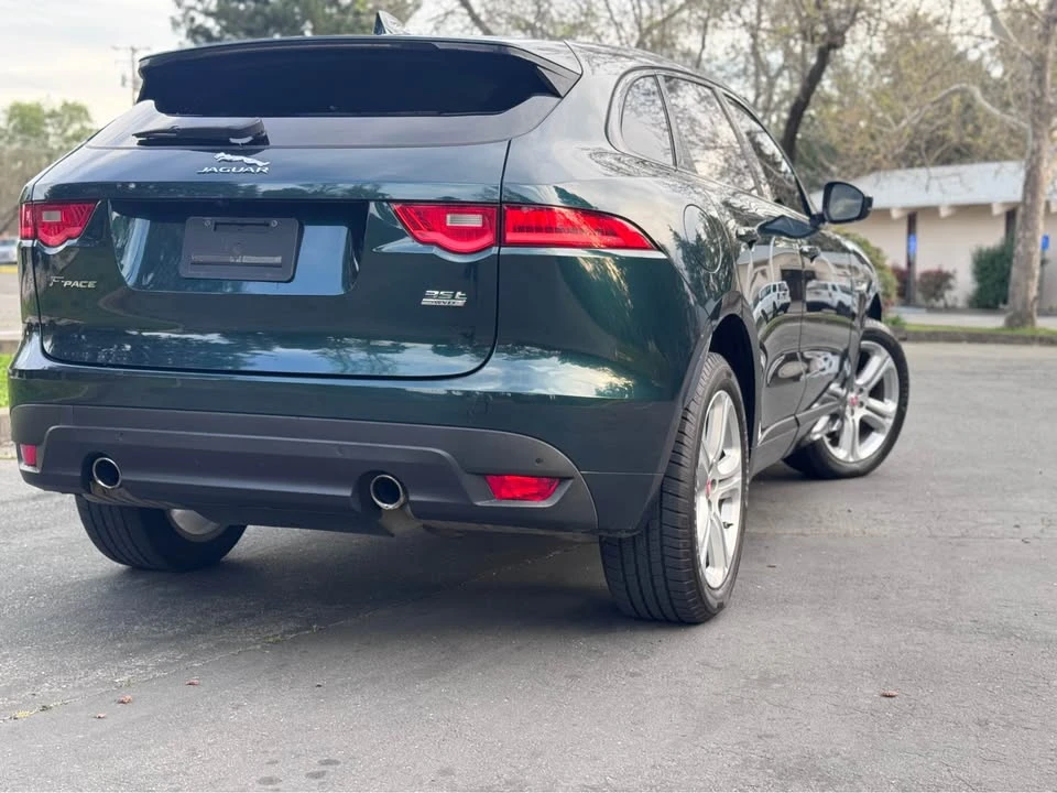 2017 Jaguar F-Pace - Image 8 of 20