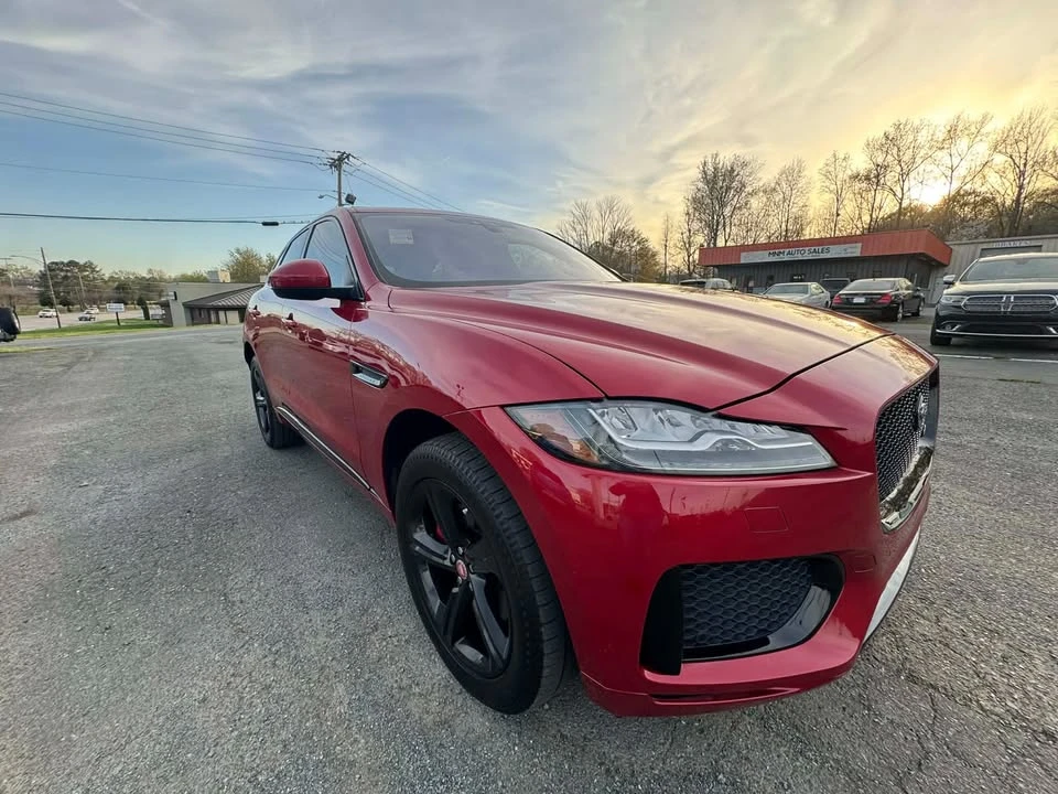 2017 Jaguar F-Pace - Image 2 of 14