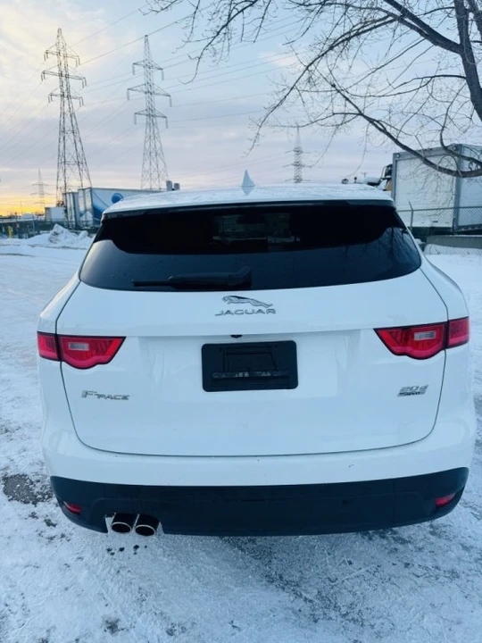 2017 Jaguar F-Pace - Image 4 of 20