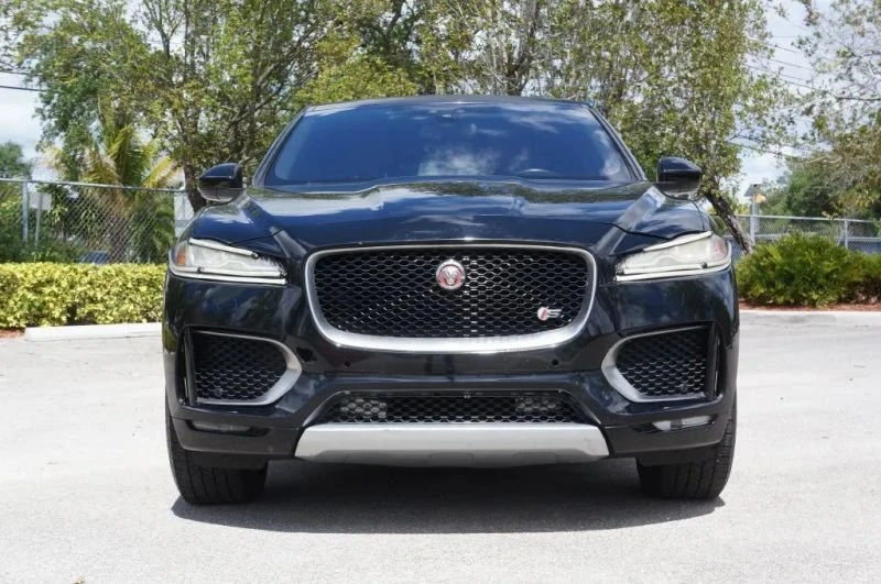 2017 Jaguar F-Pace - Image 2 of 20