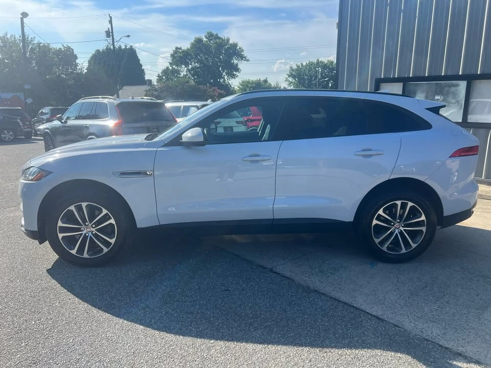 2017 Jaguar F-Pace - Image 8 of 20