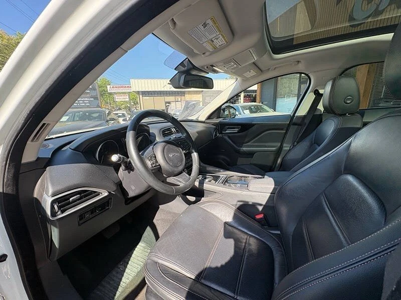 2017 Jaguar F-Pace - Image 10 of 20