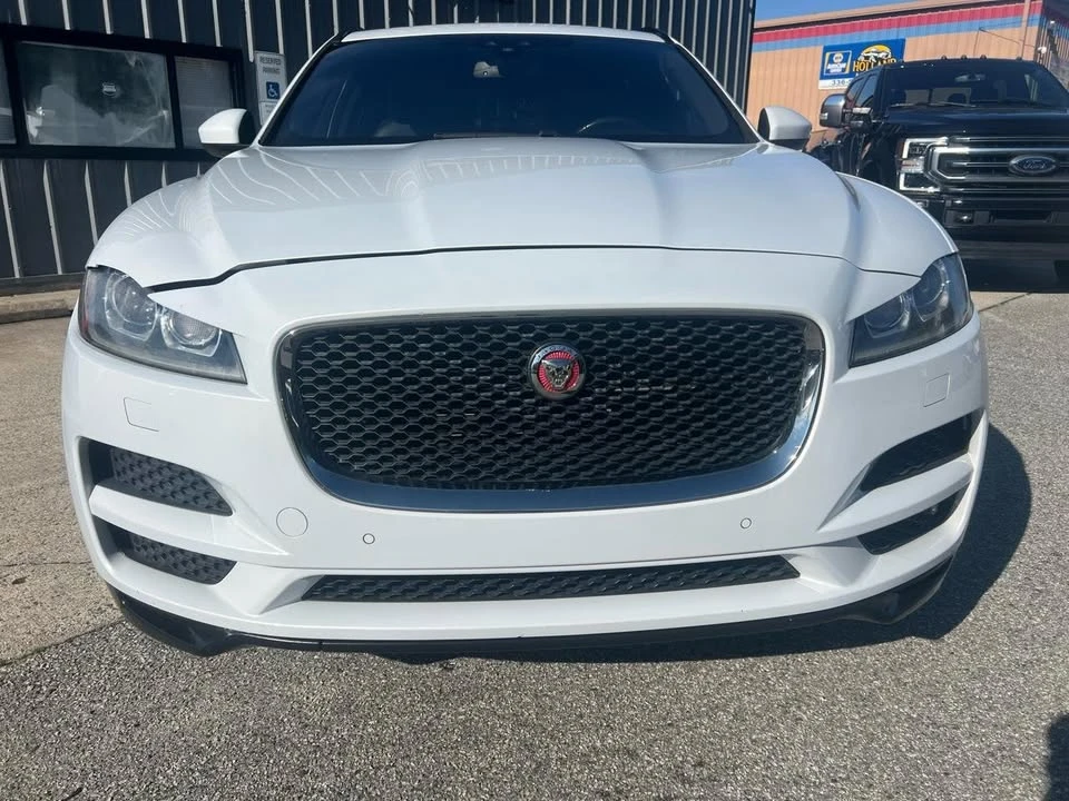 2017 Jaguar F-Pace - Image 2 of 20