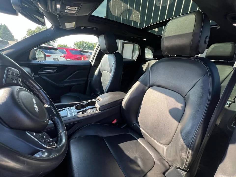2017 Jaguar F-Pace - Image 11 of 20