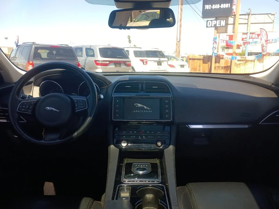2017 Jaguar F-Pace - Image 11 of 11