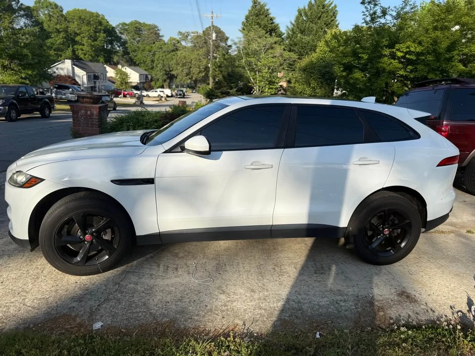 2017 Jaguar F-Pace - Image 2 of 16