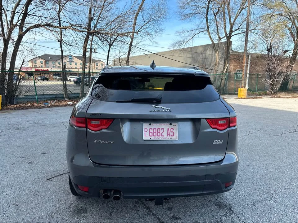 2017 Jaguar F-Pace - Image 6 of 12