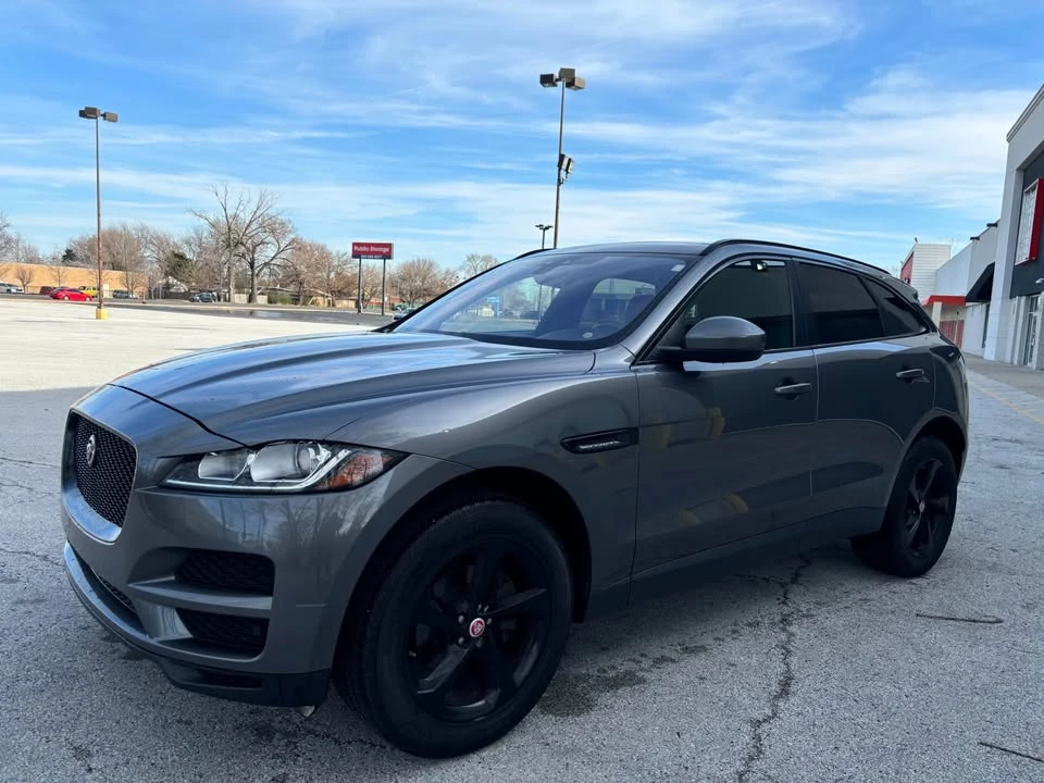 2017 Jaguar F-Pace - Image 4 of 12