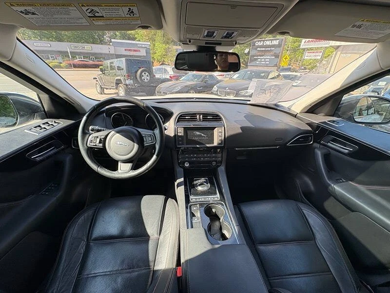 2017 Jaguar F-Pace - Image 13 of 20