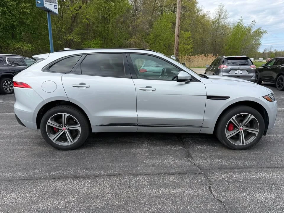 2017 Jaguar F-Pace - Image 12 of 14