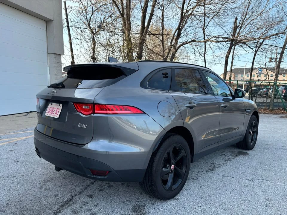 2017 Jaguar F-Pace - Image 5 of 12