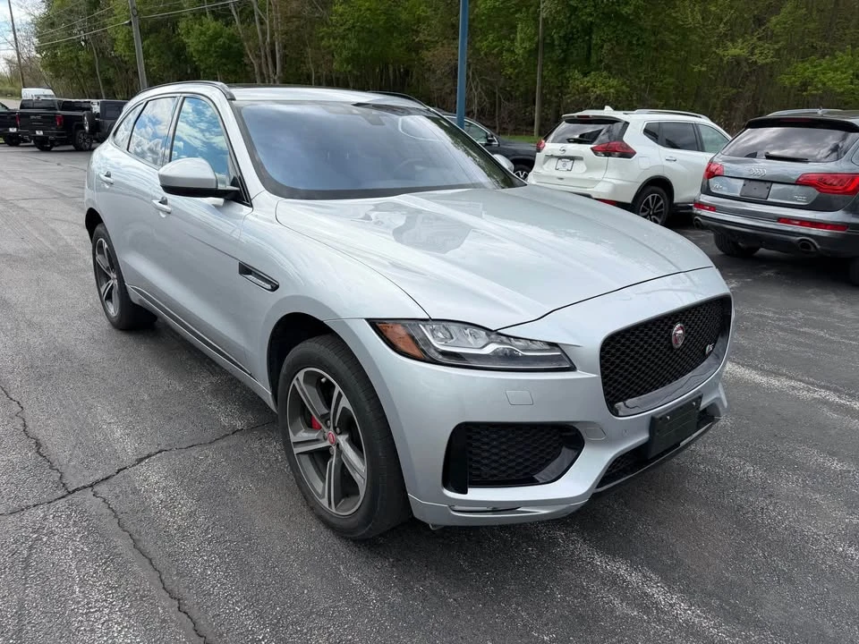 2017 Jaguar F-Pace - Image 13 of 14