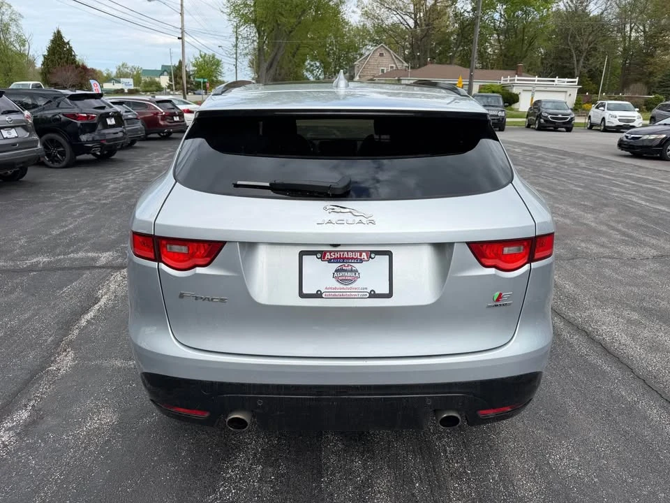 2017 Jaguar F-Pace - Image 10 of 14