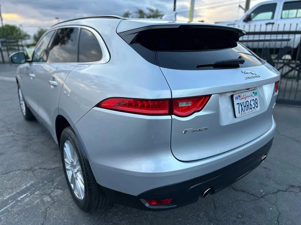 2017 Jaguar F-Pace - Image 4 of 20