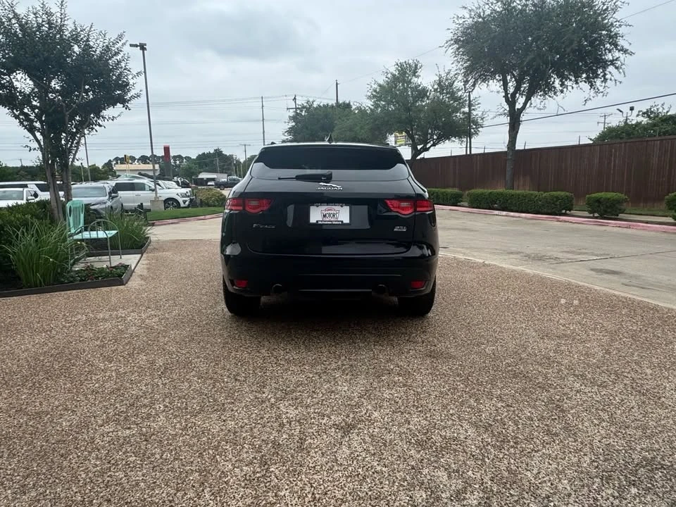 2017 Jaguar F-Pace - Image 8 of 20
