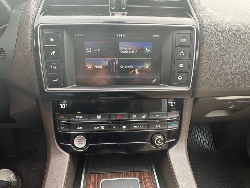 2017 Jaguar F-Pace - Image 17 of 20