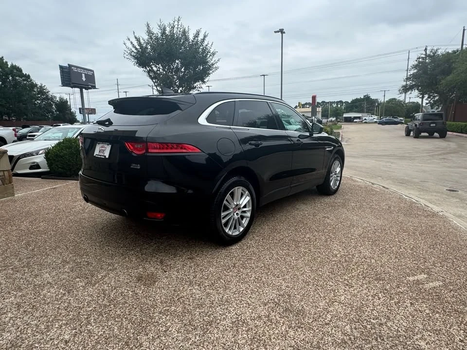 2017 Jaguar F-Pace - Image 7 of 20