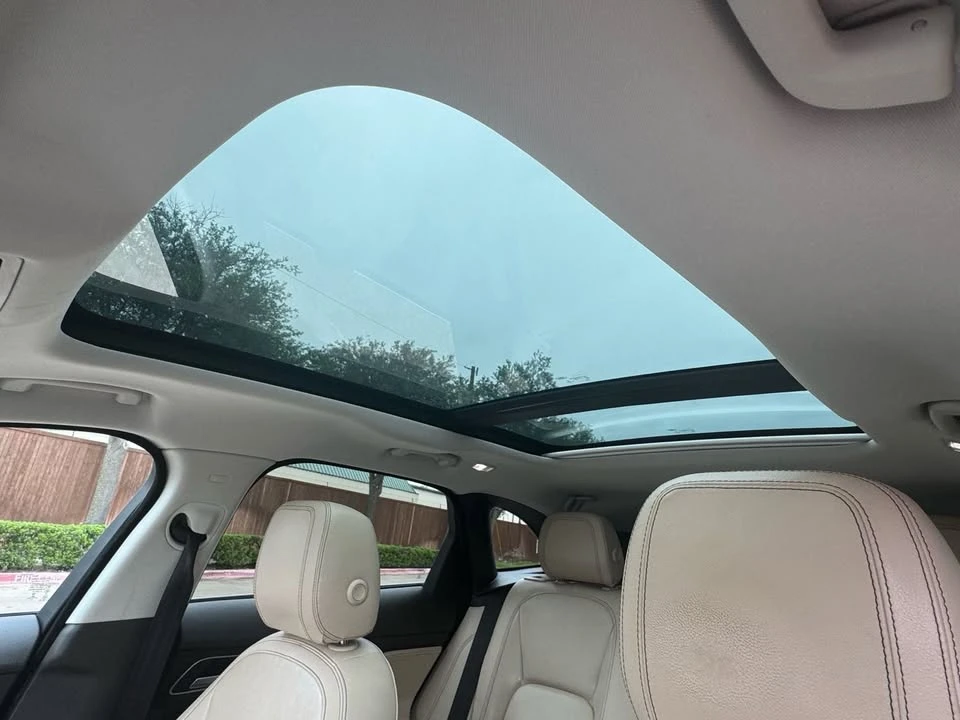2017 Jaguar F-Pace - Image 19 of 20