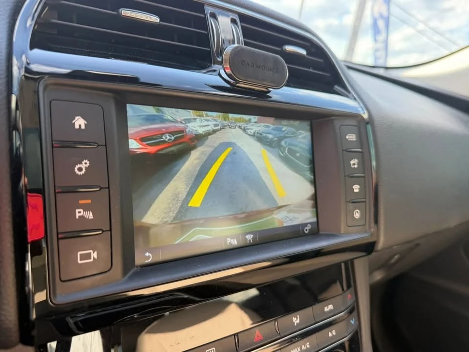 2017 Jaguar F-Pace - Image 6 of 18