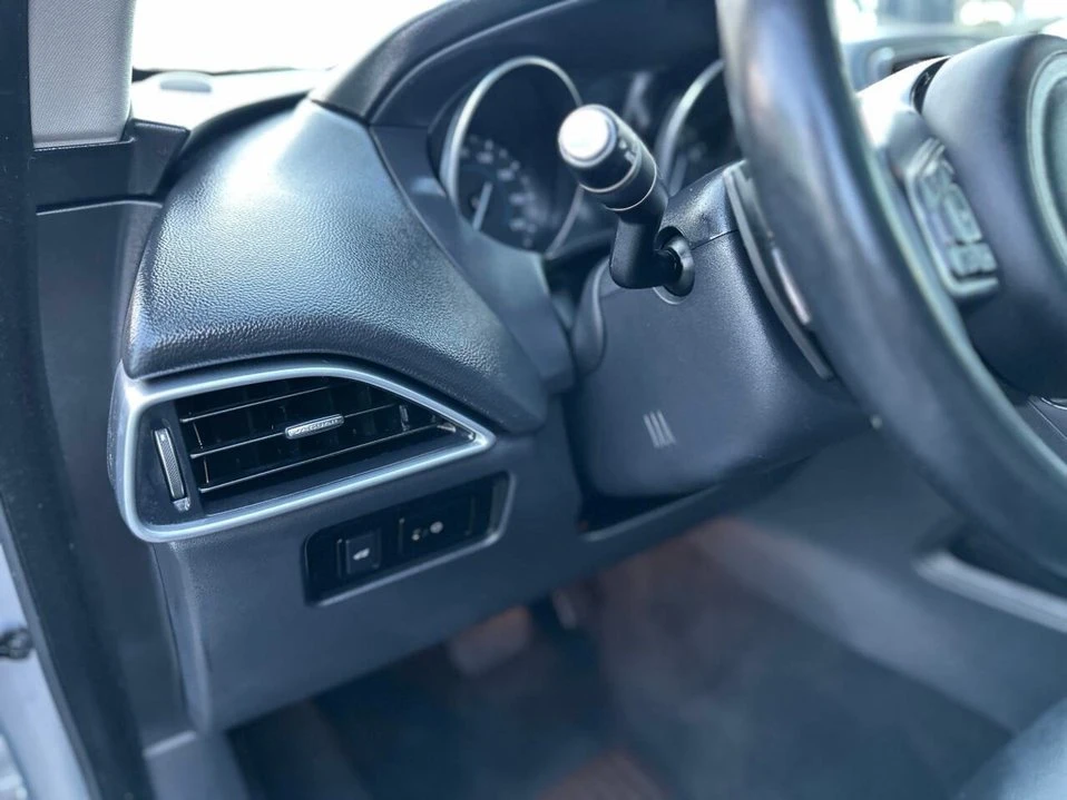 2017 Jaguar F-Pace - Image 12 of 20