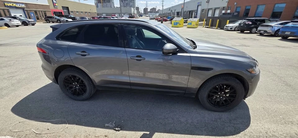 2017 Jaguar F-Pace - Image 6 of 13