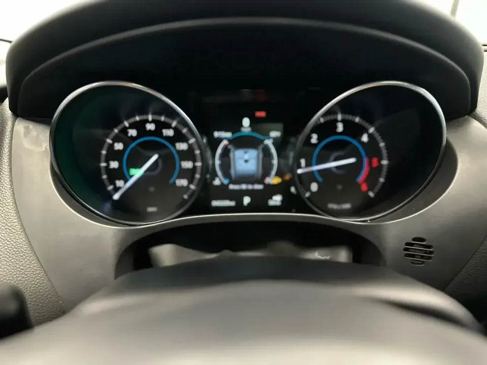 2017 Jaguar F-Pace - Image 12 of 19