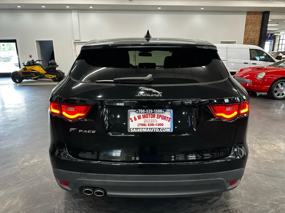 2017 Jaguar F-Pace - Image 7 of 19