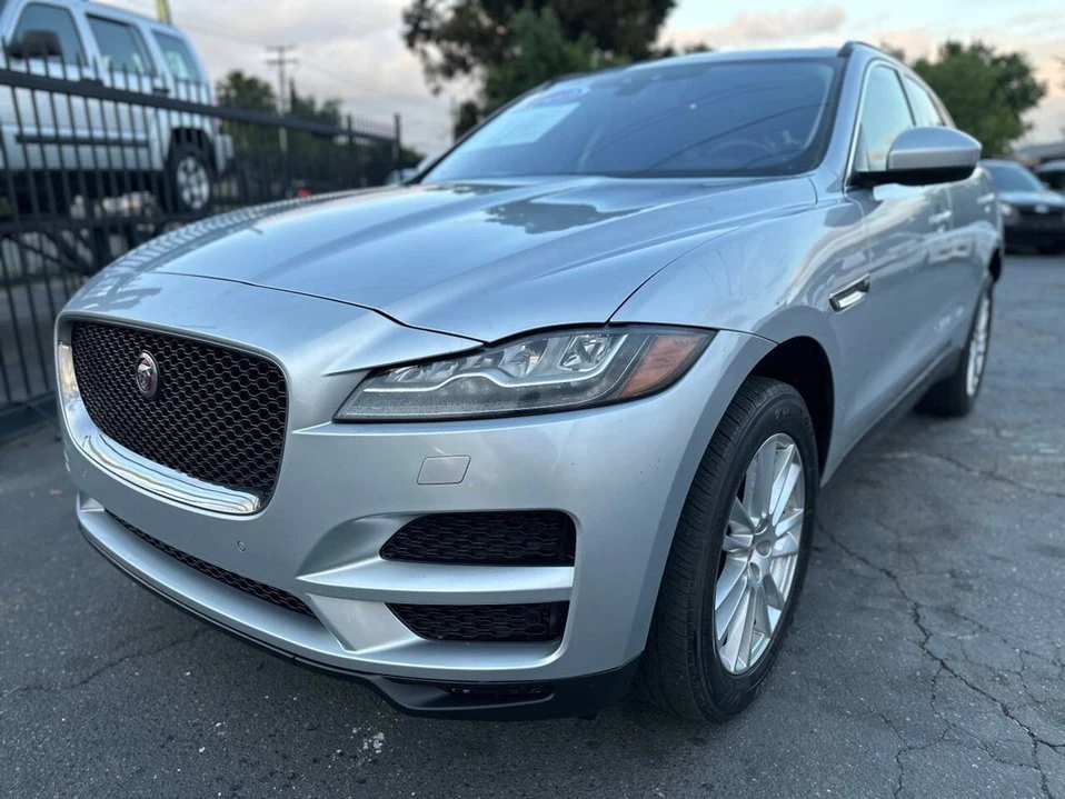 2017 Jaguar F-Pace - Image 3 of 20