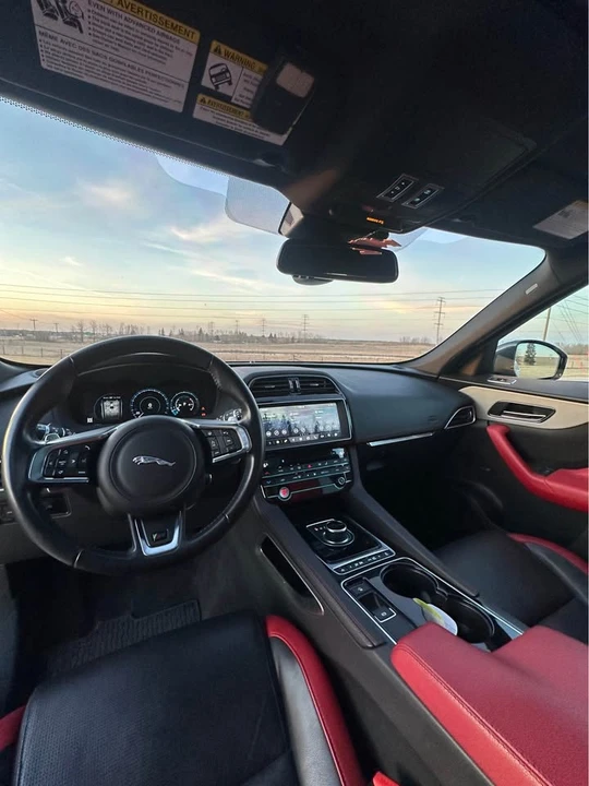 2017 Jaguar F-Pace - Image 8 of 13
