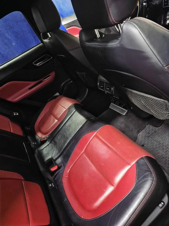 2017 Jaguar F-Pace - Image 6 of 8