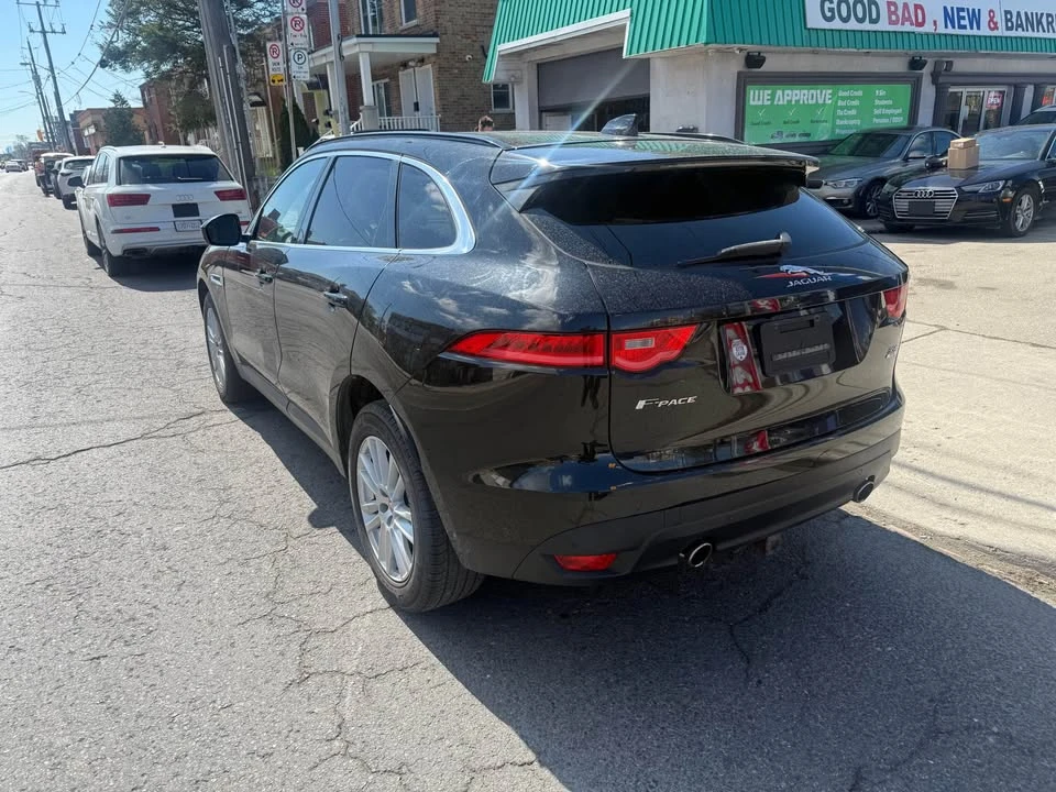 2017 Jaguar F-Pace - Image 5 of 12