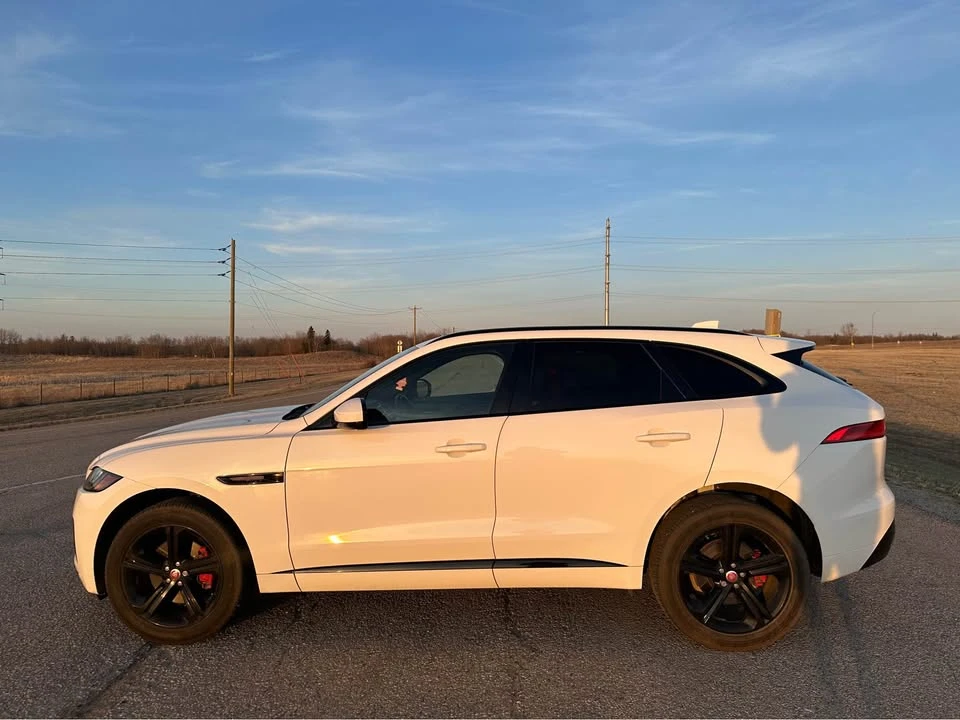 2017 Jaguar F-Pace - Image 2 of 13