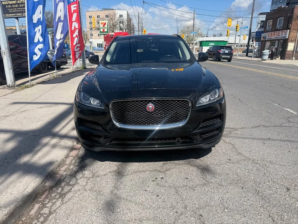2017 Jaguar F-Pace - Image 2 of 12