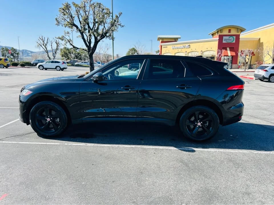 2017 Jaguar F-Pace - Image 4 of 13