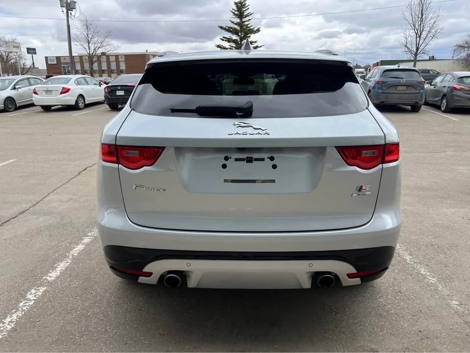 2017 Jaguar F-Pace - Image 7 of 20
