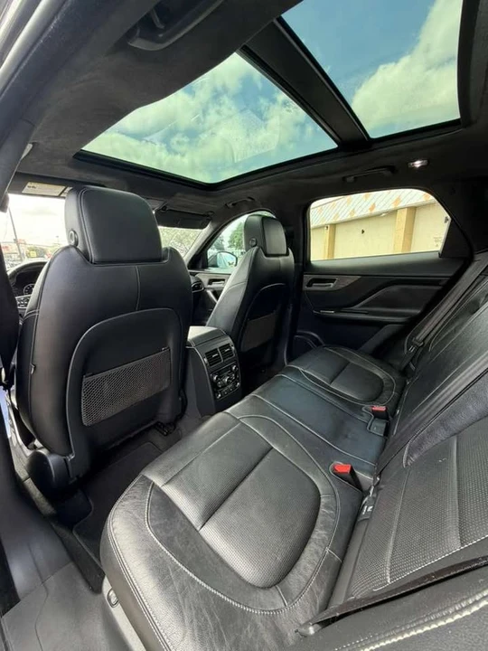 2017 Jaguar F-Pace - Image 12 of 14