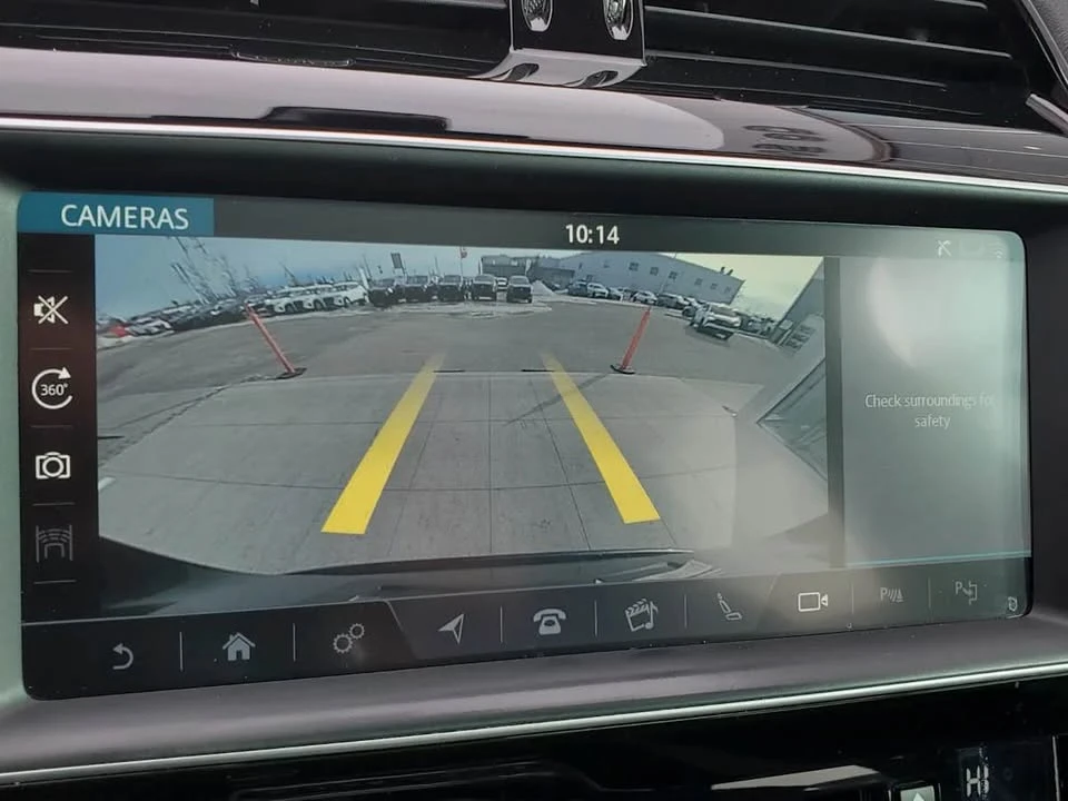 2017 Jaguar F-Pace - Image 13 of 18
