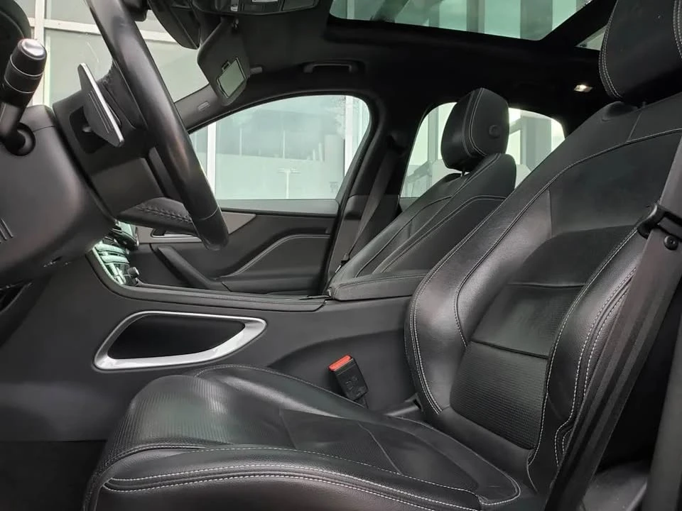 2017 Jaguar F-Pace - Image 6 of 18