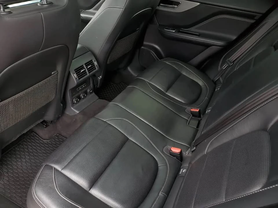2017 Jaguar F-Pace - Image 16 of 18
