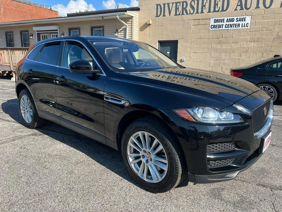 2017 Jaguar F-Pace - Image 3 of 20