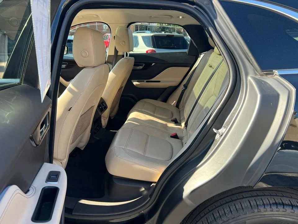 2017 Jaguar F-Pace - Image 10 of 20