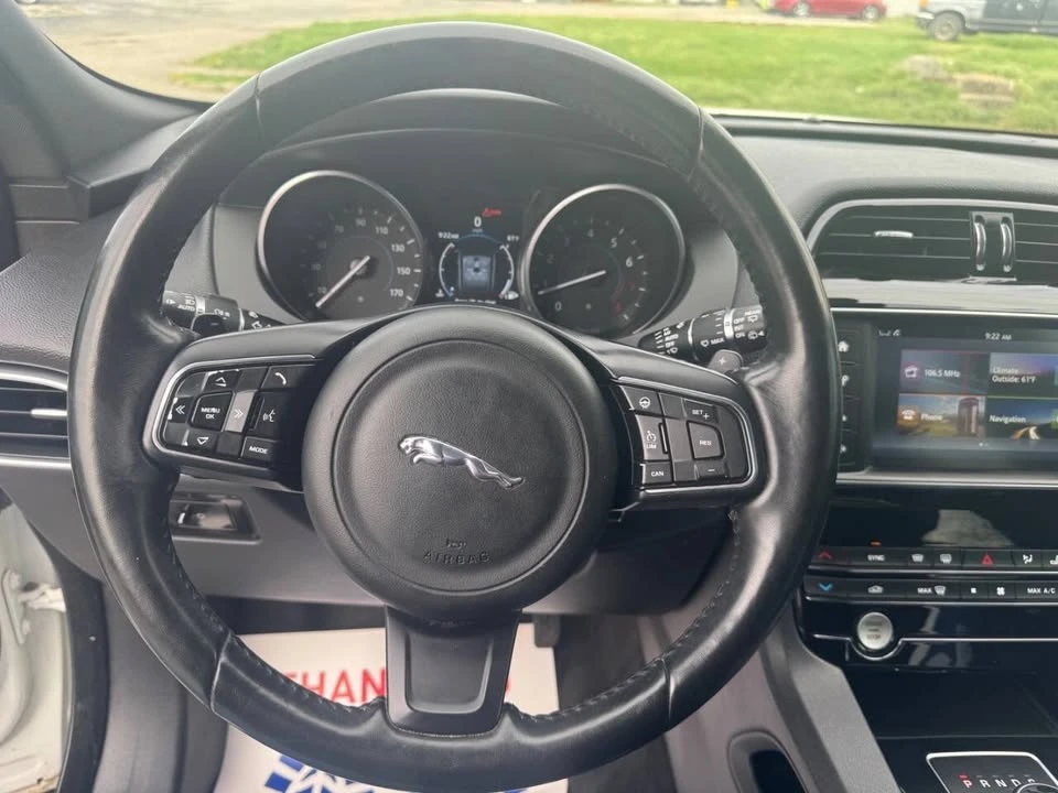 2017 Jaguar F-Pace - Image 18 of 20