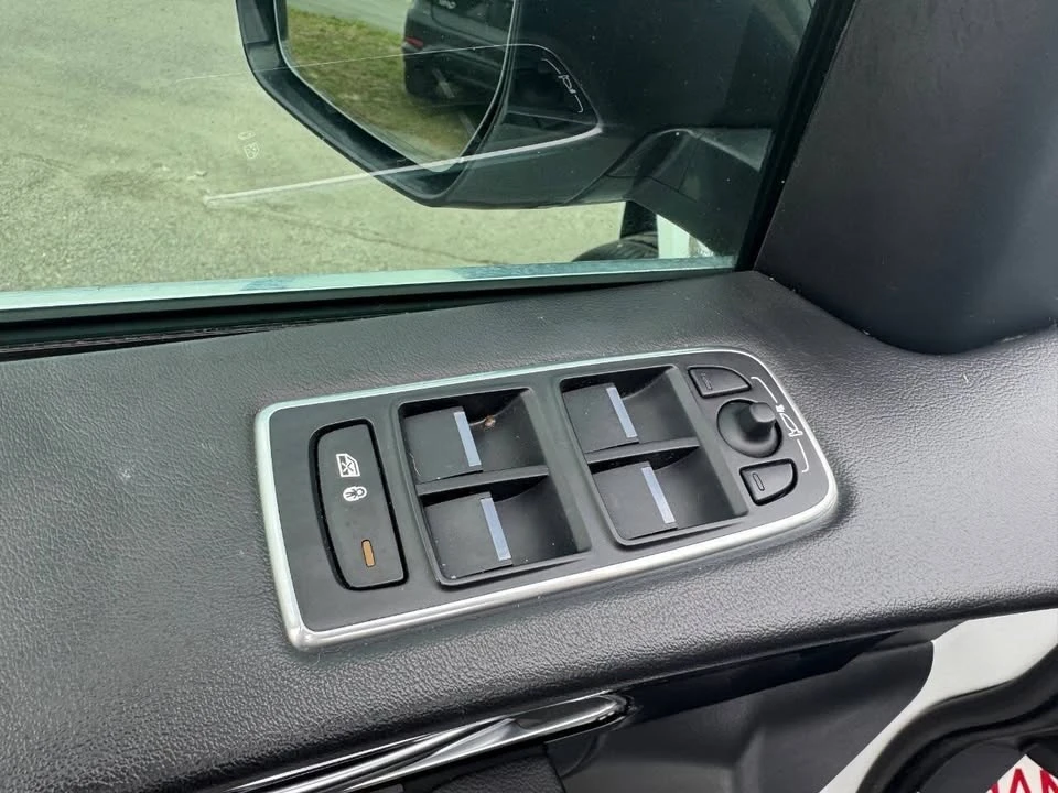 2017 Jaguar F-Pace - Image 12 of 20